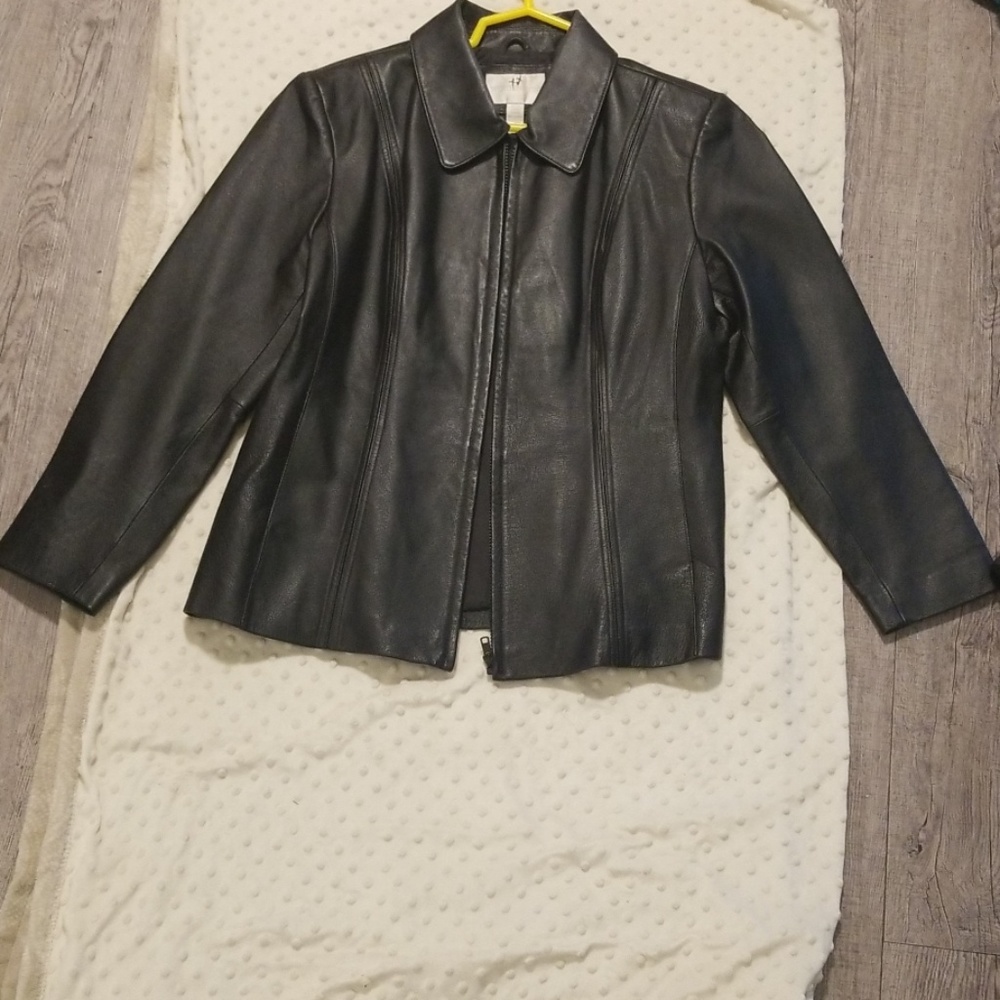 Worthington leather jacket size large petite